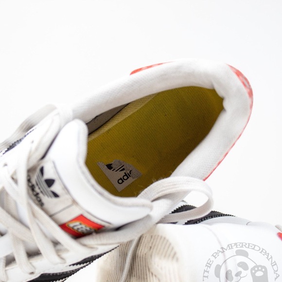 Adidas Superstar x Lego White Red Shoes RARE Casual Sneakers Size 5.5 H03955 - Picture 5 of 6